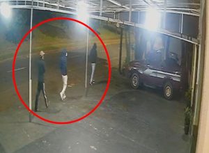 Vídeo de câmera de segurança mostra momento em que D20 é furtada em Umuarama