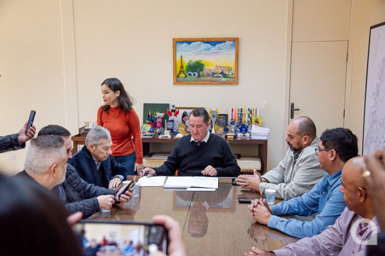 Nesse entra e sai de prefeito, que Deus tenha piedade de Umuarama