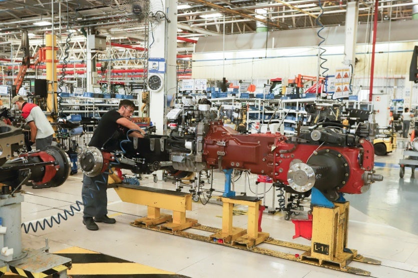 New Holland Montagem 001