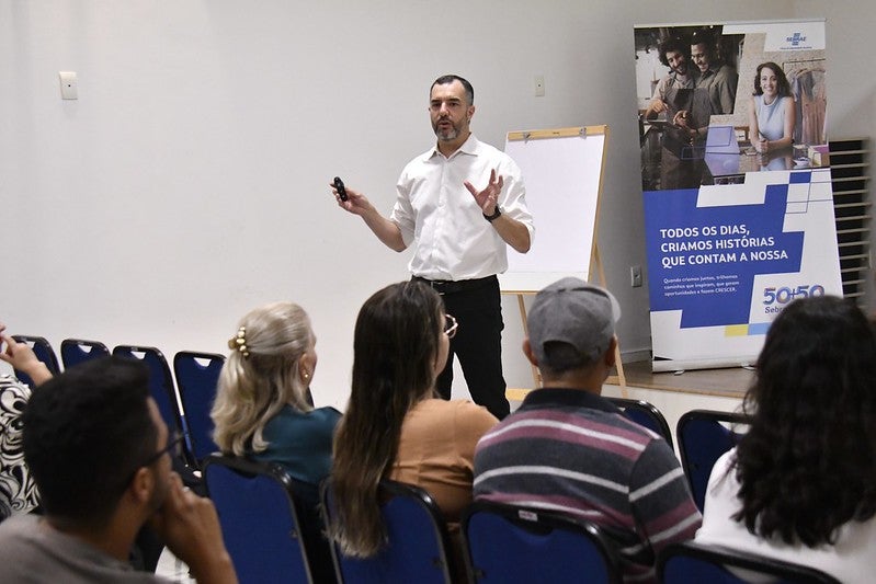 53831318967 9f7306d6db C