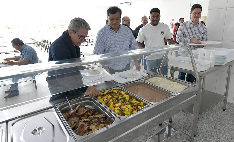 53861160521 2c4e156702 C