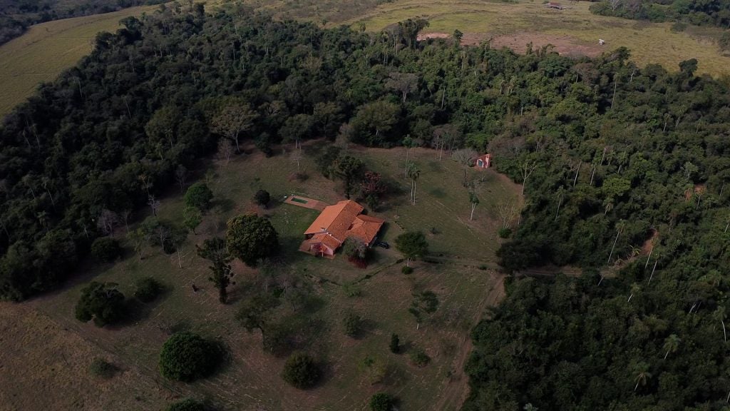 Sequência 02.00 03 33 11.quadro002