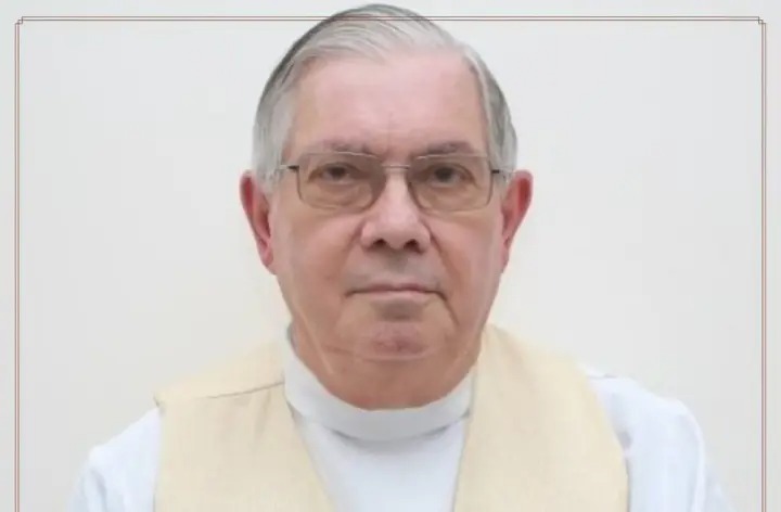 Padre Audinei Carreira apresenta problemas clínicos e é internado no Hospital Cemil