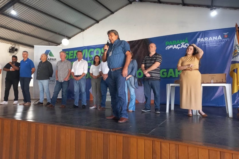 Douradina Titulos Escritura Na Mao 4 4