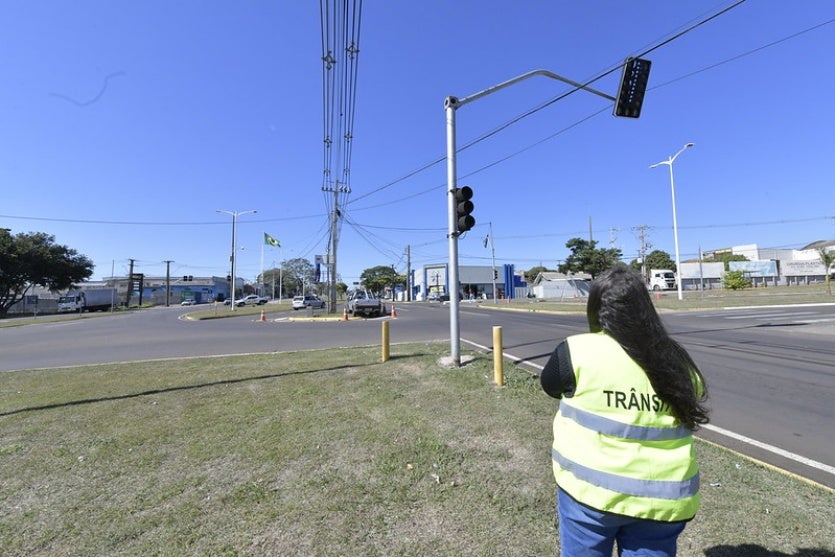 53921723252 De348032dd C