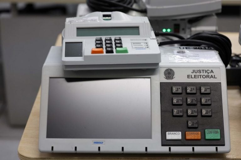 Preparação Das Urnas Eletrônicas Para A Eleição Municipal