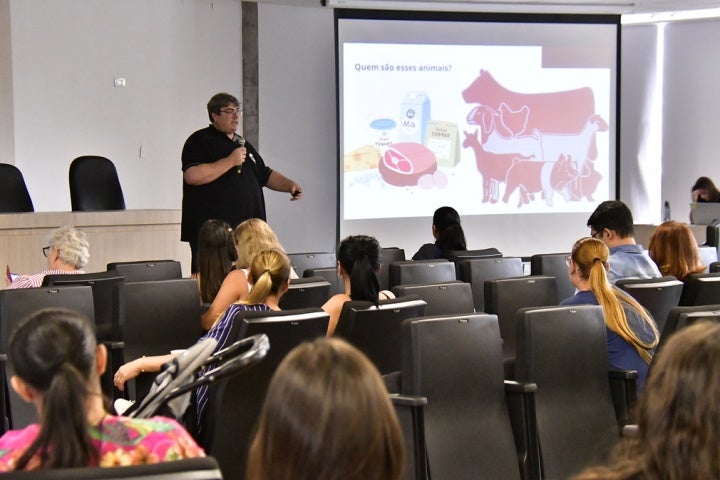 54067365344 8edb429b91 B