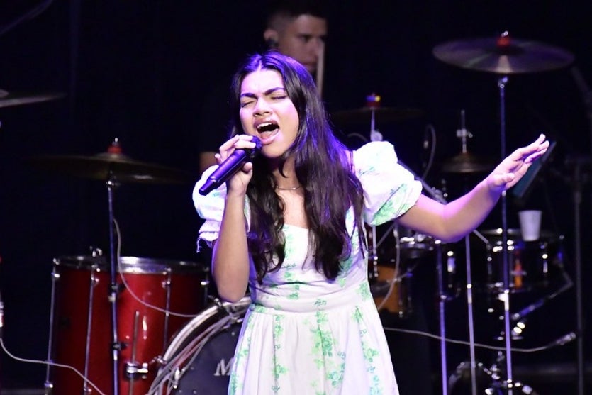 54073329911 B29206782d C