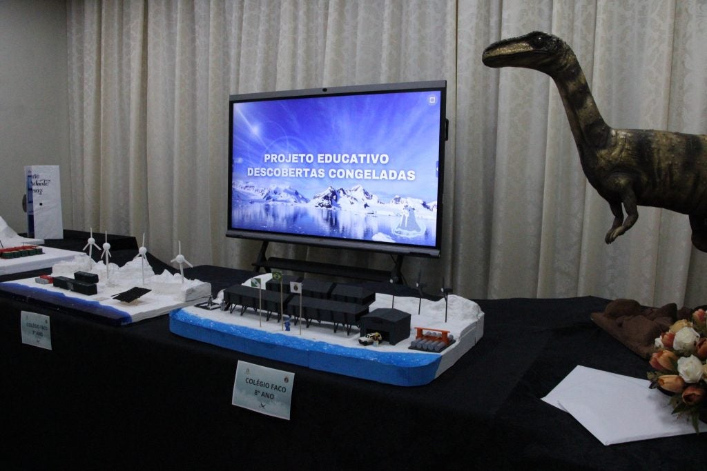 467977042 906988401532033 2523365921793562225 N