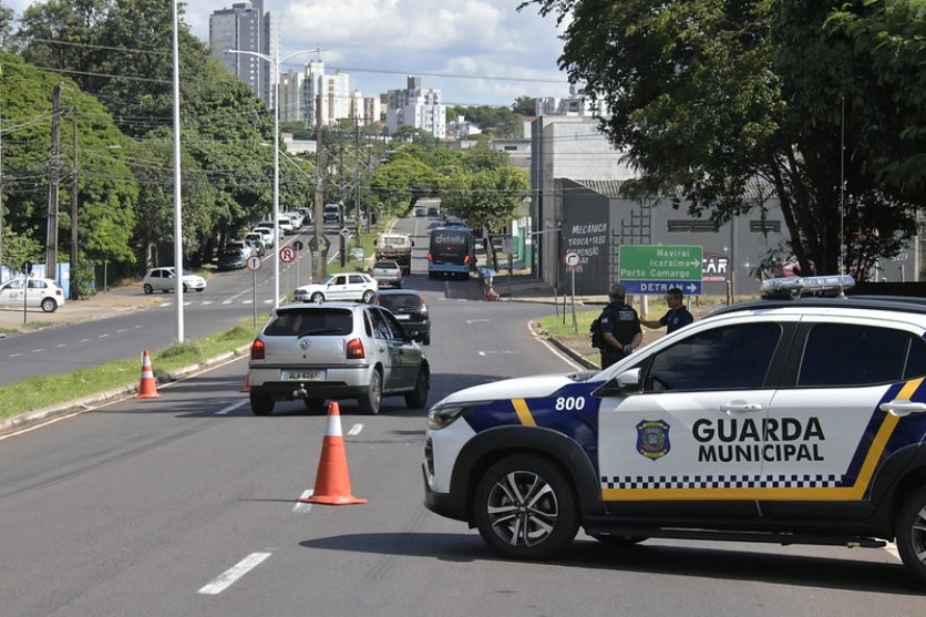 53612113812 85d9682728 C