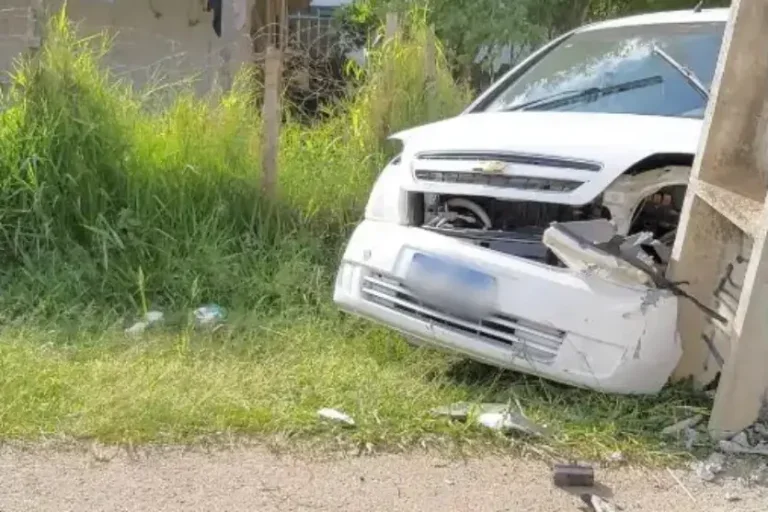 Gestante Ferida Carro Poste.jpg