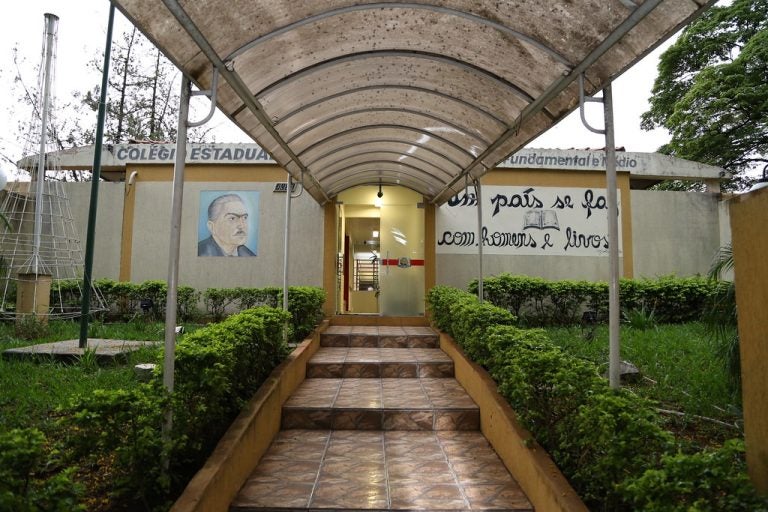 Alunos dizem ter sido agredidos por monitores de colégio cívico-militar em Umuarama