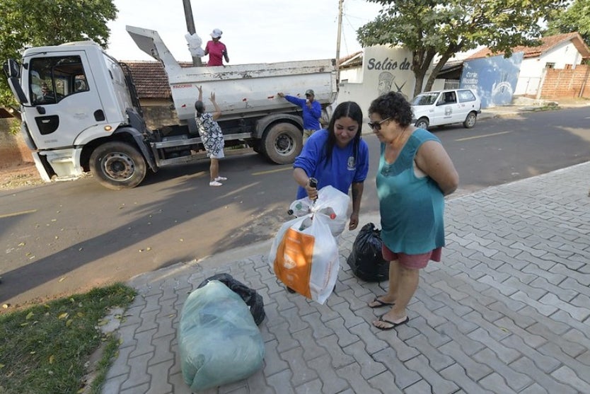 53804172813 E997f9b76b C