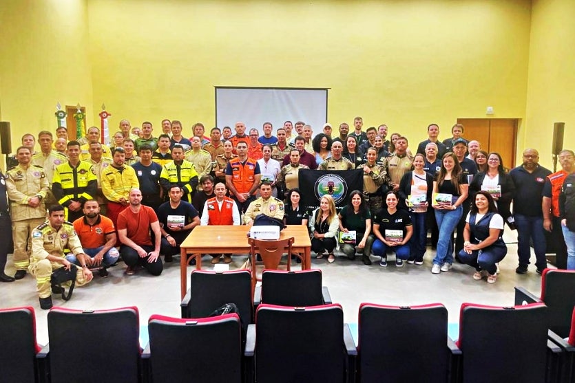 54195304747 556d6fa4ff B