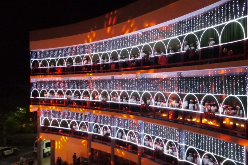 54198831277 8429bf3e12 B