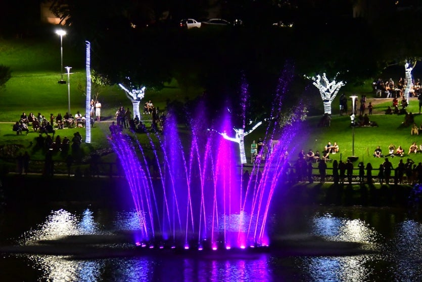 54207115644 9c18eb78e4 C