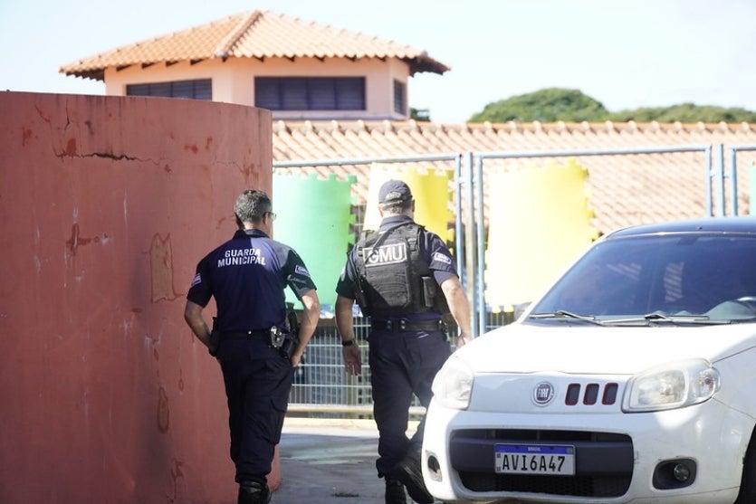 52850174137 B931b78100 C