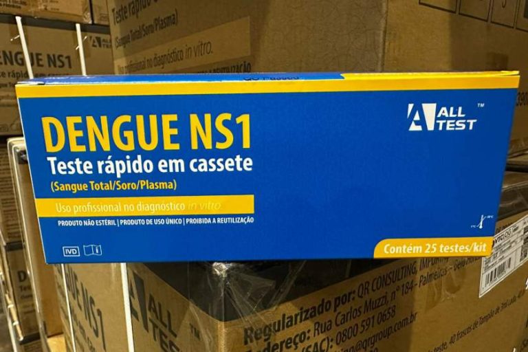 Paraná recebe testes de dengue. Na foto, uma caixa com um dos testes.