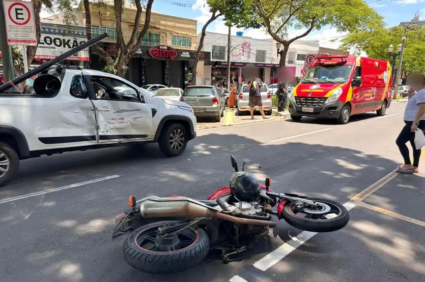 Acidente Auto X Moto Avenida Paraná Umuarama (1)