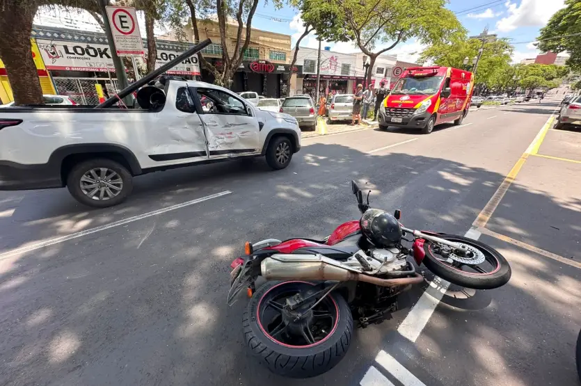 Acidente Auto X Moto Avenida Paraná Umuarama (3)
