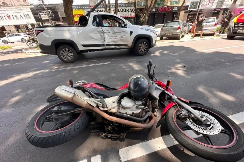 Acidente Auto X Moto Avenida Paraná Umuarama (4)
