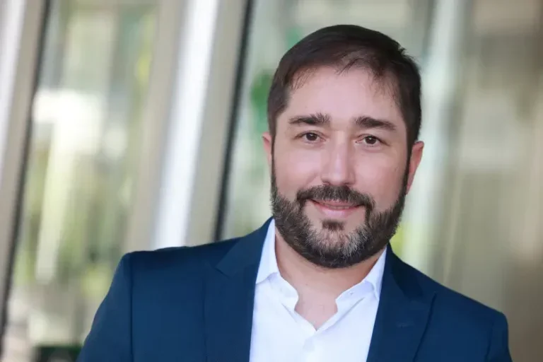 Gustavo Freitas Sicredi Atinge Marca De R$ 30 Bilhões Na Carteira De Crédito Do Bndes
