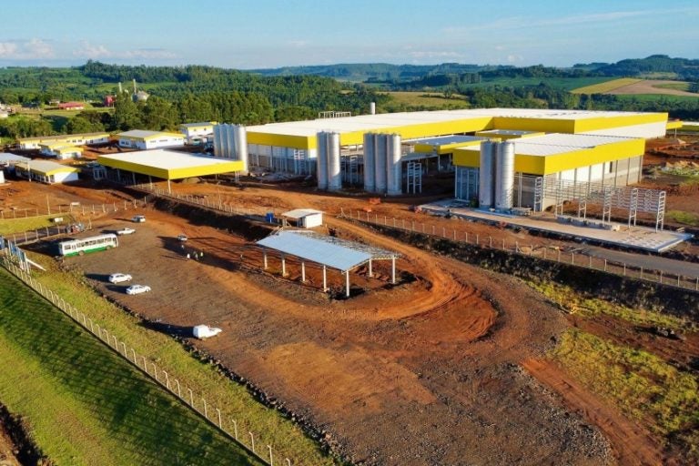 Estrutura física da maior queijaria do Estado do Paraná