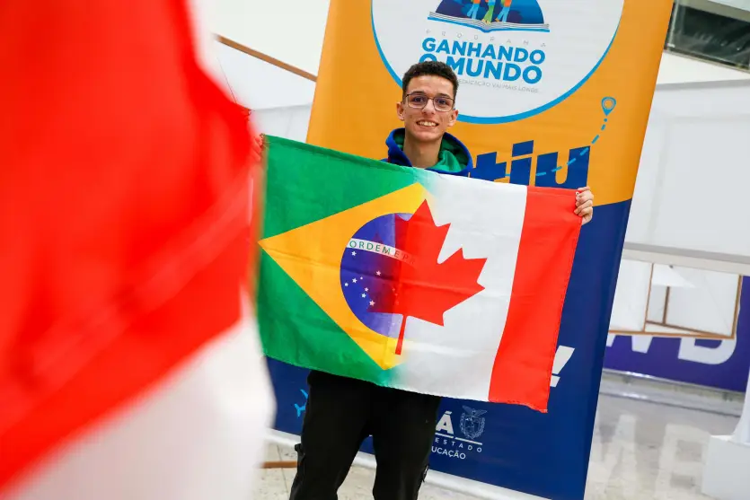 Estudantes Do Paraná Rumo Ao Canadá (1)