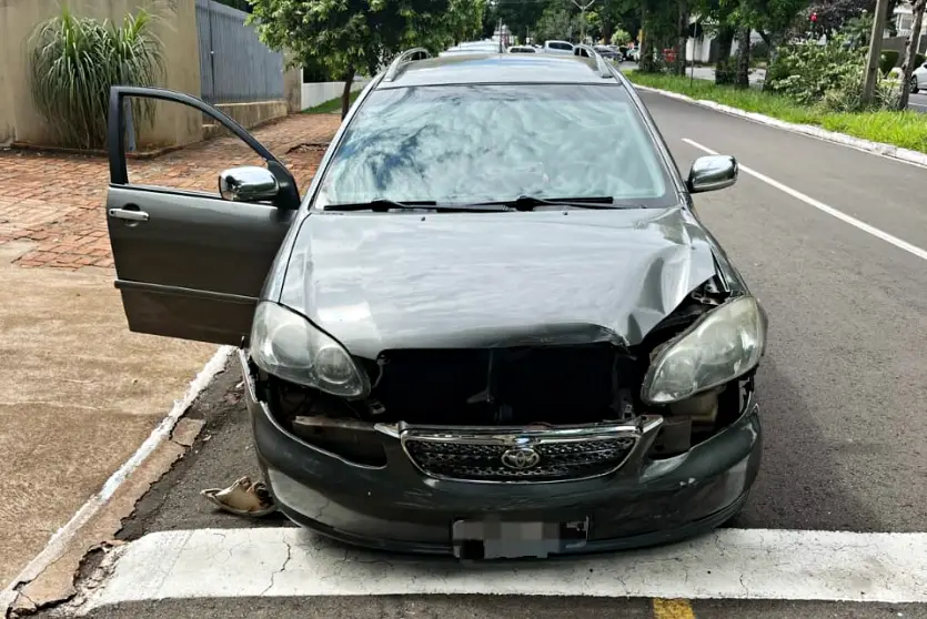 Colisão No Centro De Umuarama Deixa Condutora Fica Ferida (1)