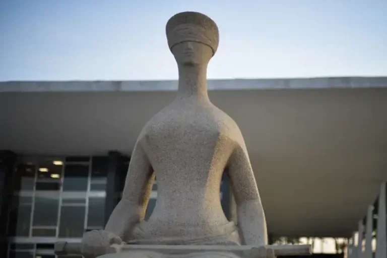 Lei Maria Da Penha Protege Casais Homoafetivos E Mulheres Trans