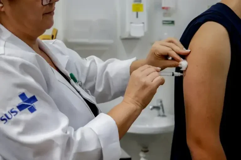 Ministério Da Saúde Amplia Idade Para Vacina Contra Dengue