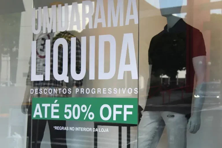 Umuarama Liquida Começa Na Quinta Com Descontos De Até 70%