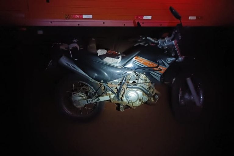 Acidente na PR-180 em Goioerê deixa motociclista ferido. Na foto, a moto do condutor.