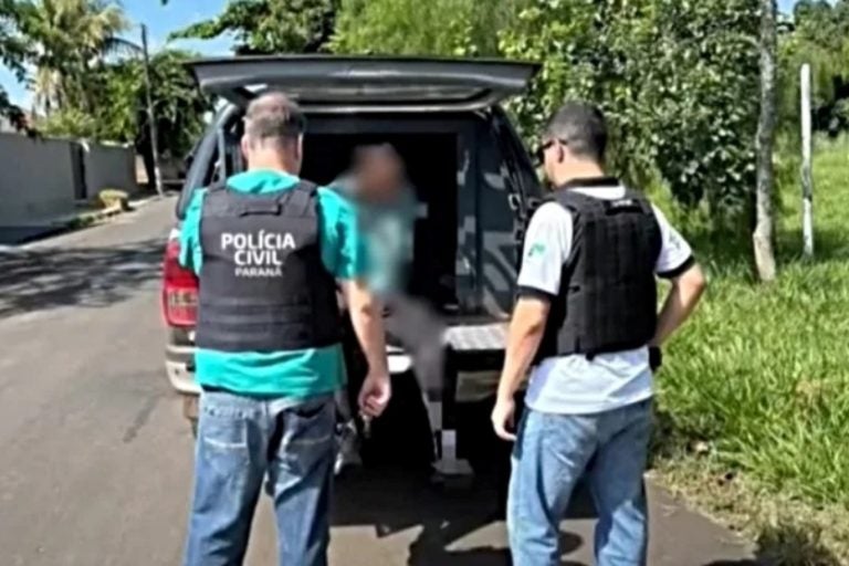 Padre embriaga e abusa de coroinha e é preso pela PCPR. Na foto, o momento da prisão do suspeito.