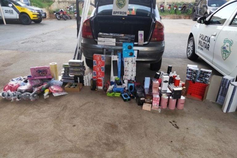 R$ 65 mil na PR-323: BPFron apreende descaminho em Cafezal. Na foto, os materiais apreendidos.
