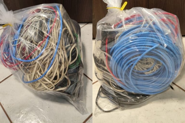 PCPR apreende fios em Umuarama durante investigação. Na foto, sacos com os fios.