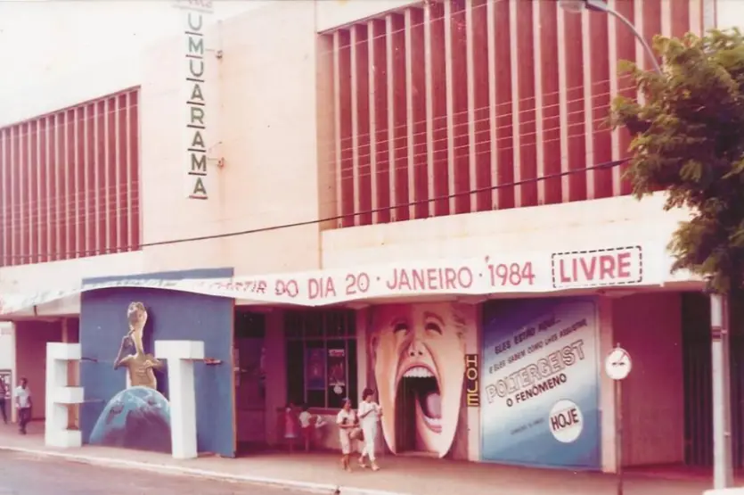 Antigas Instalações Do Cine Umuarama (3)