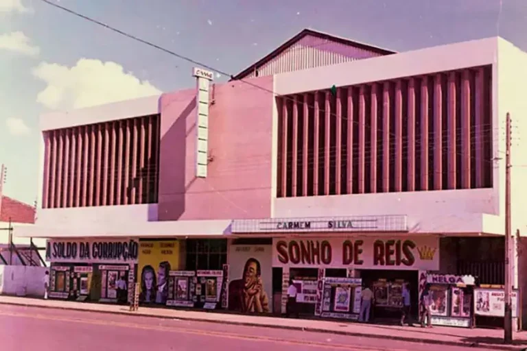 Antigas Instalações Do Cine Umuarama (5)