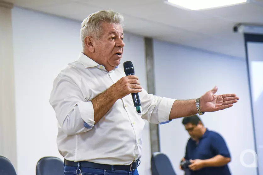Fernando Scanavaca falando sobre o aumento de terrenos