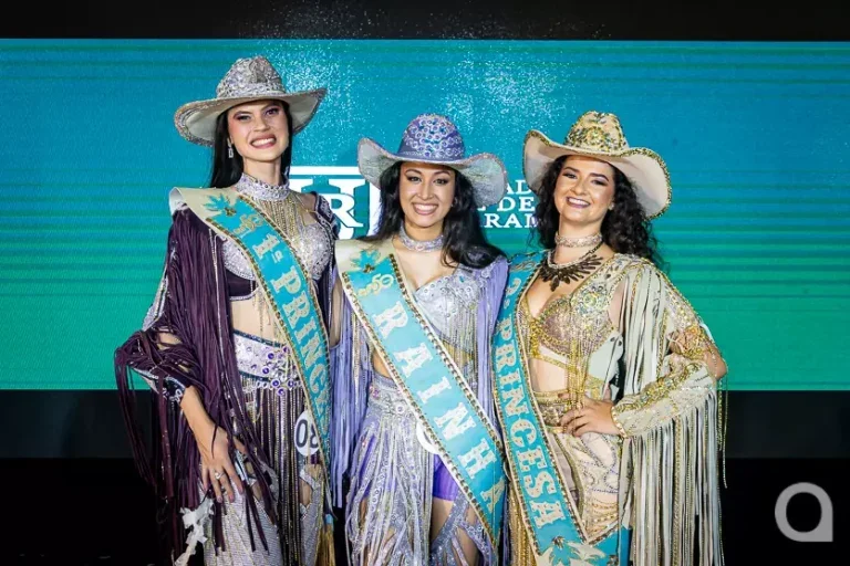 As três mulheres ganhadoras do concurso da rainha da Expo Umuarama 2025