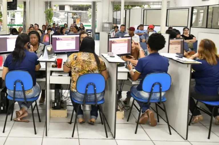 Emprega Umuarama Acontece Na Agência Do Trabalhador