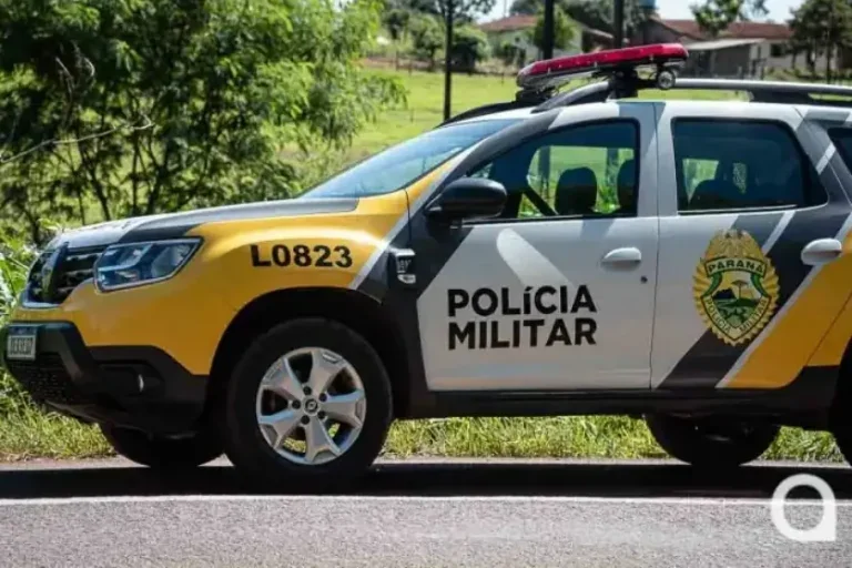 Homens encapuzados: o crime ocorreu por volta das 22h30 deste sábado (22),
