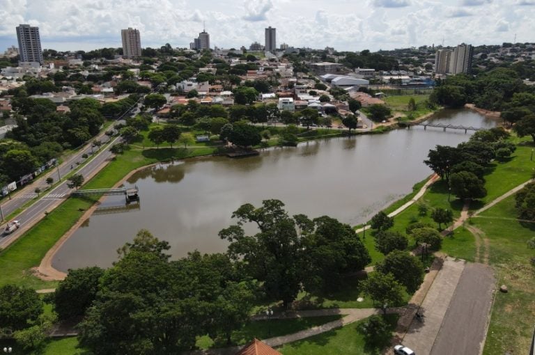 O Paraná terá um abril de 2025 com chuvas irregulares e temperaturas acima da média histórica em parte do estado, segundo prognóstico do Sistema de Tecnologia e Monitoramento Ambiental do Paraná (Simepar).