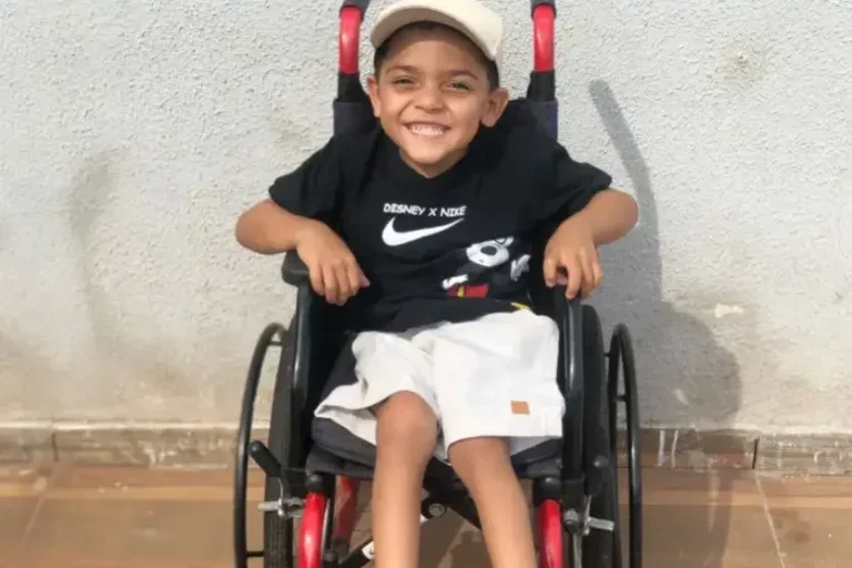 Apae de Umuarama: o acessório é feito sob medida.