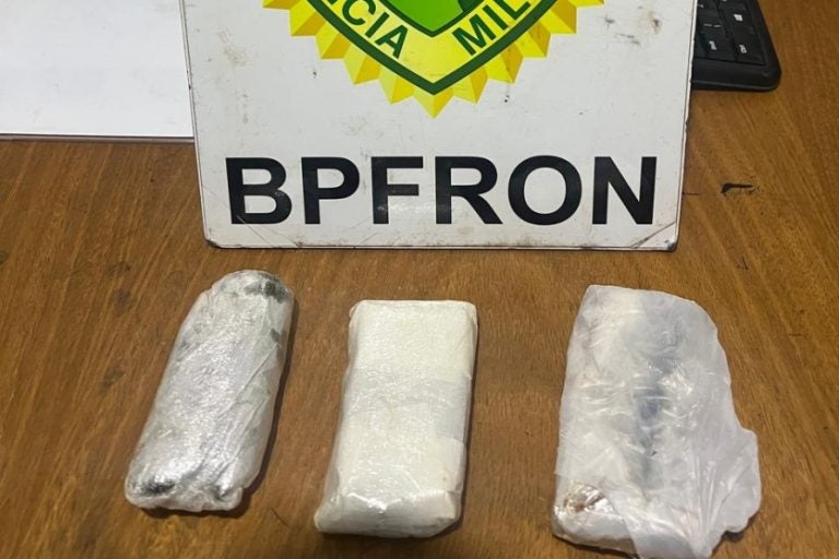 Bpfron: O entorpecente, após pesagem, totalizou 319 gramas.