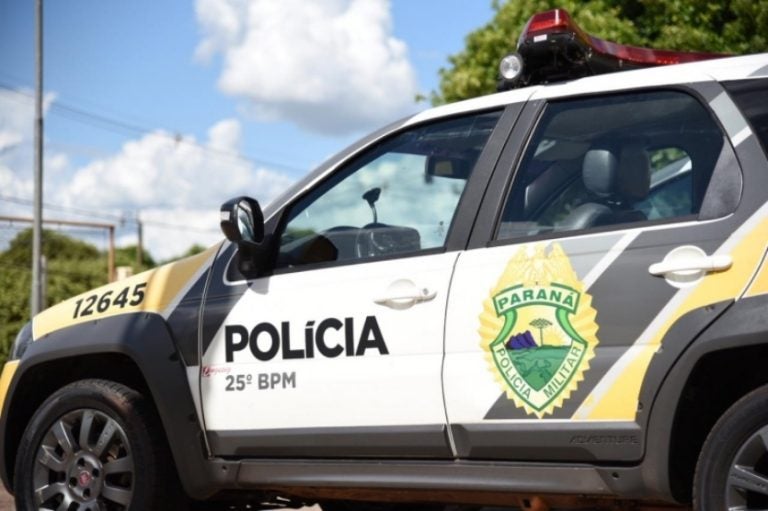 Condutor Bate Atrás De Moto Parada E Foge Sem Prestar Socorro