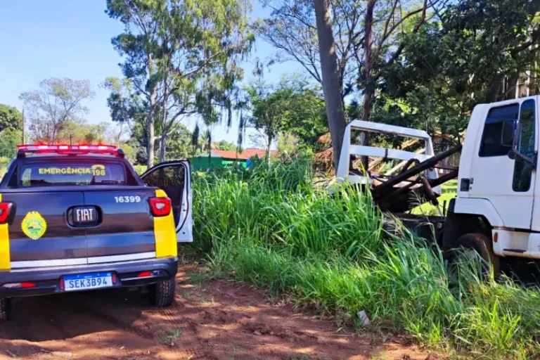 Condutor Morre Após Perder O Controle Da Direção Em Umuarama