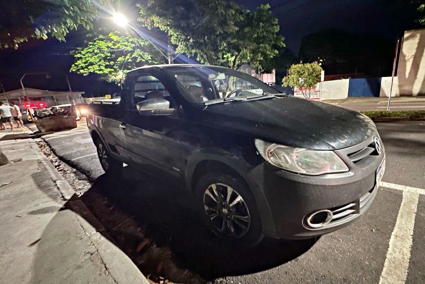 Condutor Transtornado Bate Em 4 Carros, Tenta Fugir, Mas é Contido (8)