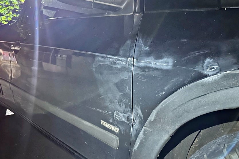 Condutor Transtornado Bate Em 4 Carros, Tenta Fugir, Mas é Contido (9)