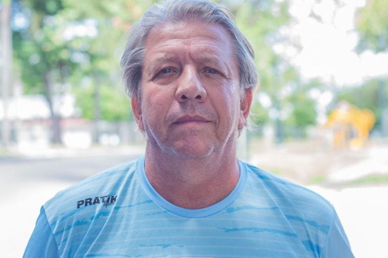 A Associação Futsal de Umuarama oficializou nesta quarta-feira (3) a contratação do técnico Sergio Benatti Pasculli de Curi, o Benatti, de 59 anos, para comandar a equipe na temporada 2025.